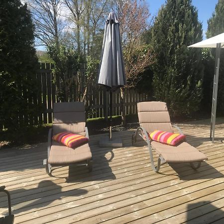 Skon Feriebolig Med Havudsigt I Naturskont Omrade 蒙克博 外观 照片